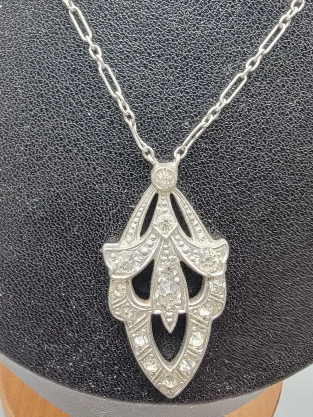 VTG Paste Stone Pot Metal Pendant Necklace 15